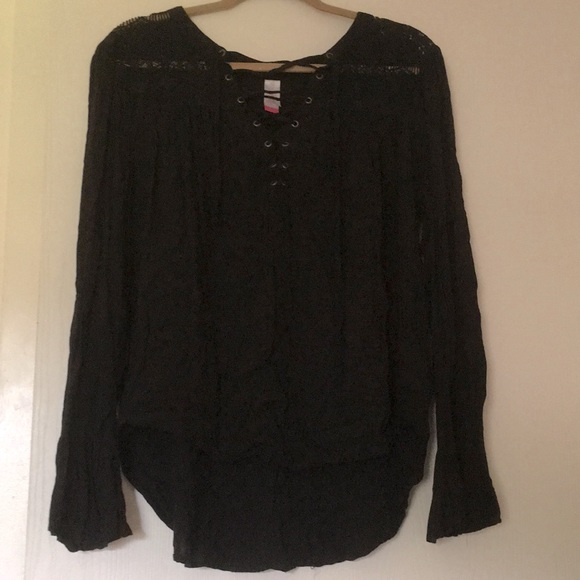 No Boundaries Tops - Women’s tie up blouse